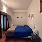 Framandre's House * Nápoly