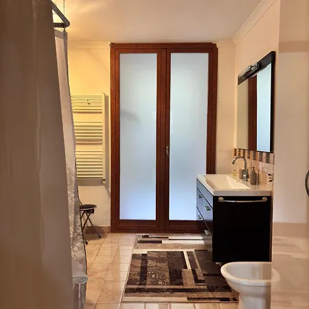 Daire Framandre's House *